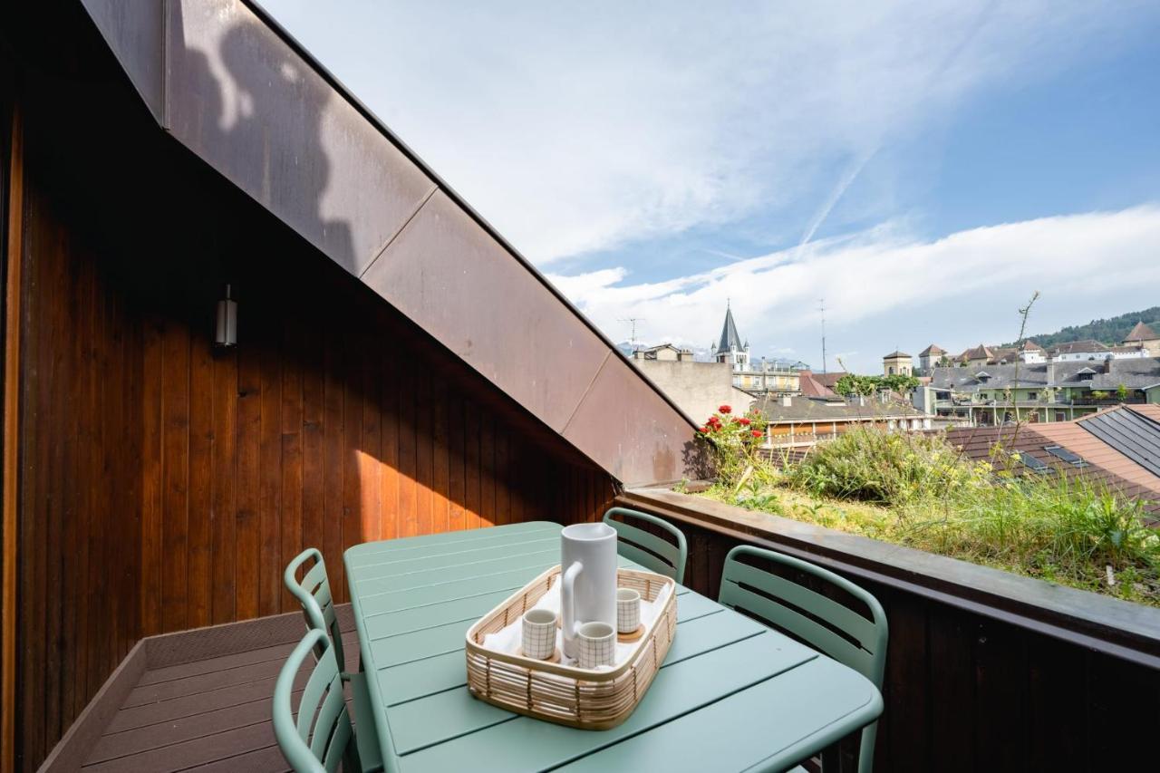 Le Duplex Vaugelas Atypique En Plein Centre Ville Annecy Extérieur photo